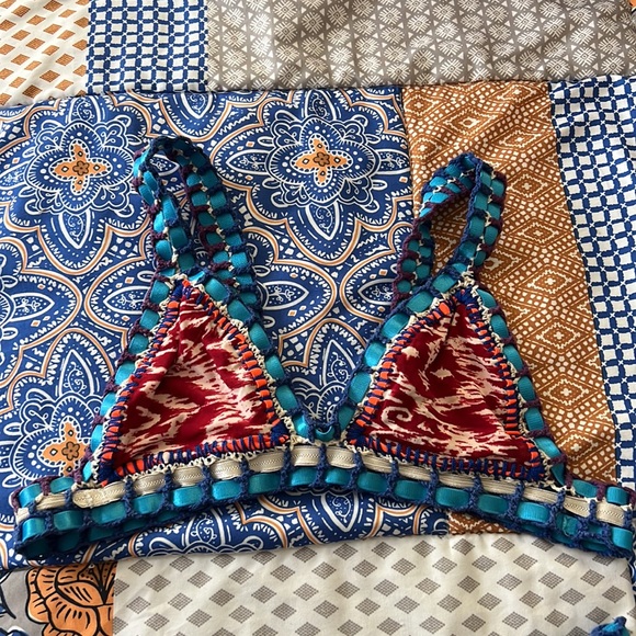 Colorful Patterned Bikini Set - Picture 3 of 7
